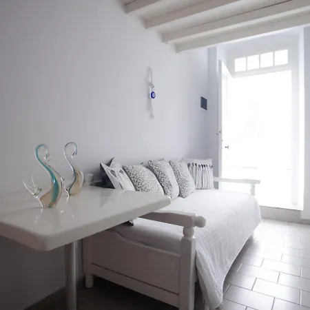 Infinity Mykonos Suites ホテル